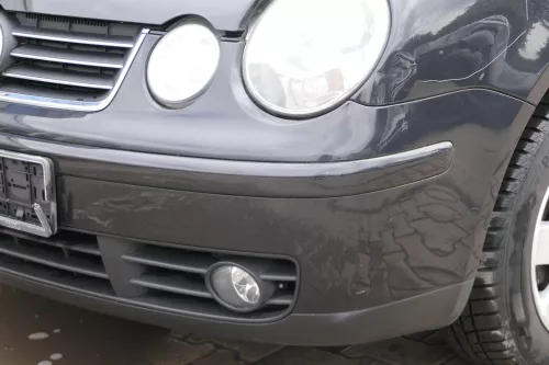 VW Polo 9N Stoßstange Frontstoßstange vorne schwarz LC9Z (181105)