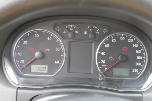 VW Polo 9N Tacho Tachometer Kombiinstrument 229.000km 6Q0920801P 1,2 47kw 40kw (181112)