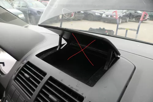 VW Polo 9N Mittelkonsole Verkleidung um Radio schwarz 6Q0858069S  (181114)