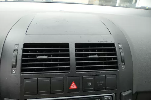 VW Polo 9N Mittelkonsole Verkleidung um Radio schwarz 6Q0858069S  (181114)