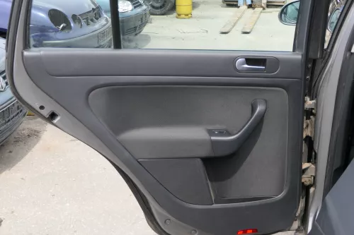 1x Golf Plus 5M Türverkleidung Verkleidung Tür hinten links schwarz