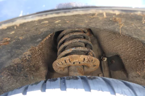 VW Polo 9N3 Kotflügel vorne links schwarz L041 (181228)