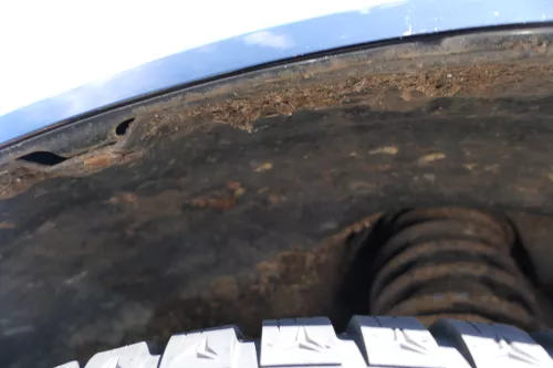 VW Polo 9N3 Kotflügel vorne links schwarz L041 (181228)