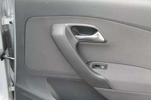 VW Polo 6R 1x Türverkleidung Verkleidung Tür 4/5-Türer hinten rechts schwarz (181247)