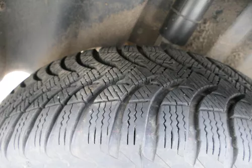 2x Polo 6R 9N Ibi Felgen 185/60 R15 88T Winterreifen M+S Reifen 6,5-7mm (181275)