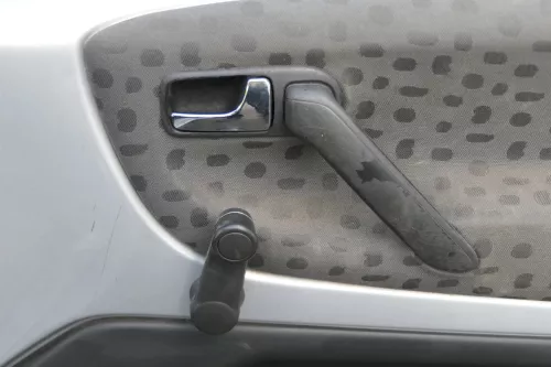 1x VW Lupo Arosa Türverkleidung Verkleidung Tür vorne rechts oben schwarz (181285)