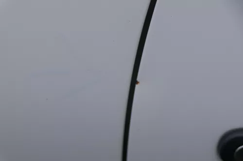 Polo 9N 9N3 Tür vorne rechts Beifahrertür 2/3-Türer weiß LB9A ohneAnbauteile (181300)