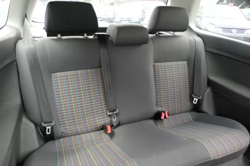 VW Polo 9N 9N3 Sitz Rückbank Sitzfläche Sitze 3 Punkt Gurt hinten mit Kopfstütze