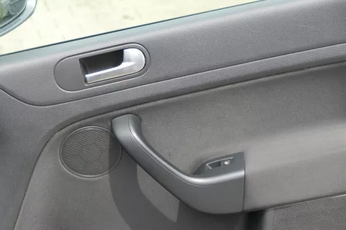 VW Golf Plus 5M 1x Türverkleidung Verkleidung Tür vorne rechts schwarz (181350)