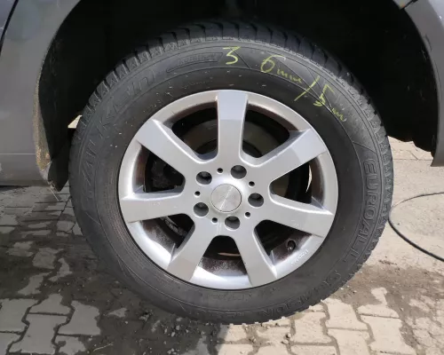 4x Golf 5 6 Alufelgen 195/65R15 91H Allwetterreifen Reifen 2x6mm KBA 47095
