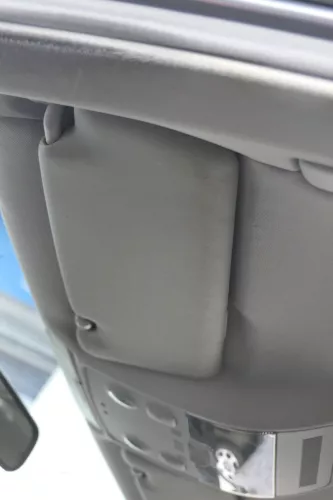 Audi A4 8E B6 Sonnenblenden Sonnenblende vorne links 8E0857551A  platin