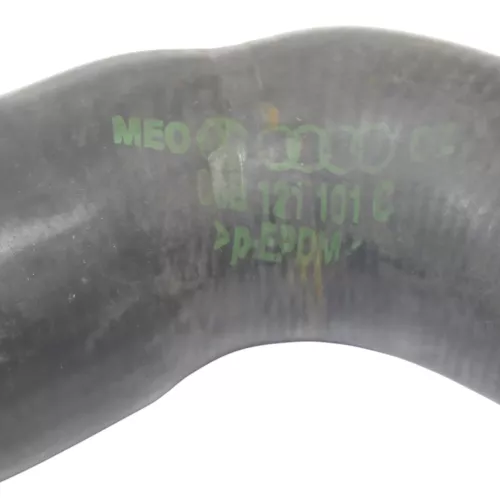 VW Passat 3BG Kühlmittelrohr Rohr Schlauch Leitung 2,0 ALT 06B121101C (181435)