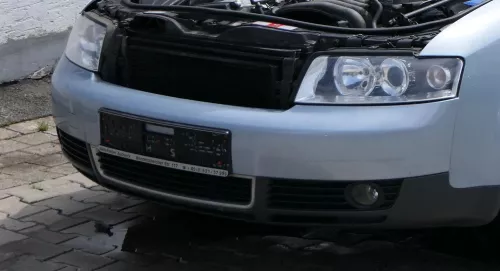 Audi A4 8E B6 Kombi Avant Stoßstange vorne mit Spoiler blau LY7R (181464)