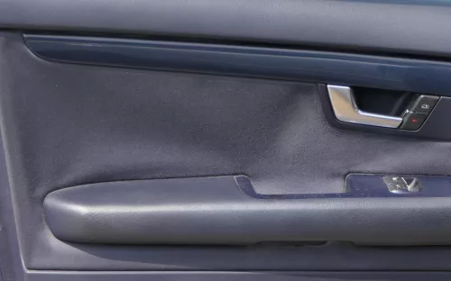 1x A4 8E B6 Türverkleidung Verkleidung Tür vorne links blau maritimblau (181476)