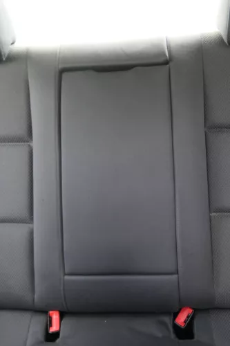 Audi A4 B6 B7 8E Limousine Sitz Rückbank hinten schwarz umklappbar blau maritim (181482)