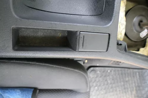Audi A4 8E B6 B7 Zigarettenanzünder vorne Anzünder 8E0863284a schwarz (181496)