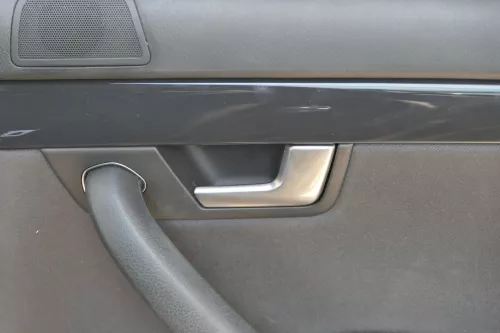 A4 8E B6 Dekor Leisten Türverkleidung Verkleidung Tür vorne +hinten schwarz (181504)