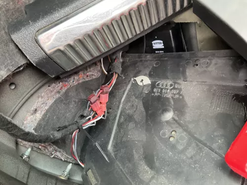 Audi A4 B6 8E feste starre Anhängerkupplung Anhängekupplung Kabelbaum (181508)