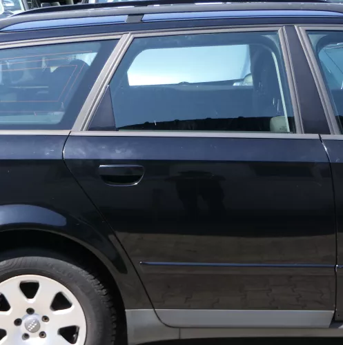 Audi A4 B6 8E nur Türblatt Tür hinten rechts schwarz LY9B Kombi+Limo