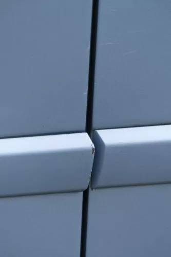 Audi A4 B7 8E Tür vorne links Kombi+Limo mit Rahmen blau LY5J (181537)