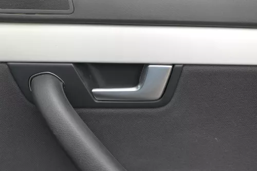 1x A4 8E B7 Türverkleidung Verkleidung Tür hinten rechts soul schwarz (181556)