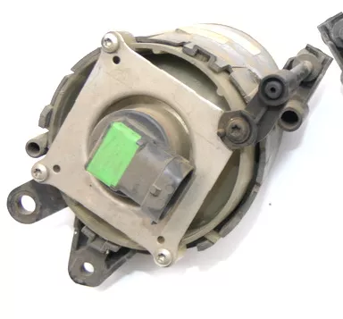 Audi 8E B6 B7 A4  Nebelscheinwerfer links 8E0941699C /B (181586)