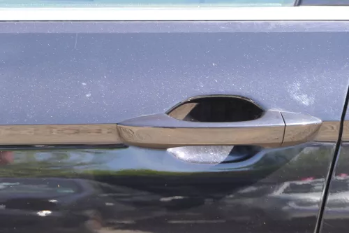 Passat 3G B8 Türgriff Tür Griff vorne links außen + Lagerbügel schwarz LC9X