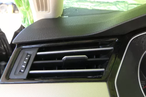 VW Passat 3C B8 3G Lüftungsdüse Düse Lüftung vorne links 3G1819701D schwarz alu