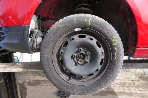 2x Polo 6R 9N Ibiza Felgen 185/60 R14 T Winterreifen M+S 6jx15 ET38 Reifen ca6mm (181816)