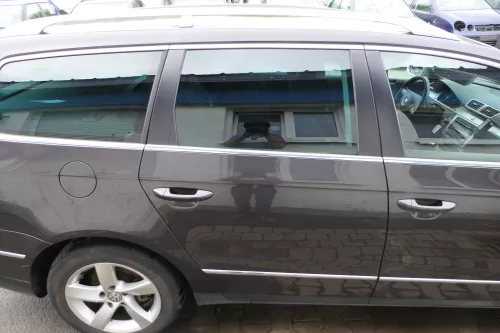 VW Passat 3C Kombi Variant Tür hinten rechts braun LC8Z - ohneAnbauteile