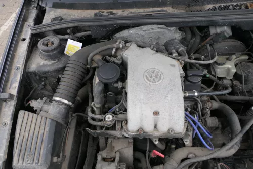 VW Passat 3A 35i Golf 3 Ansaugbrücke Ansaugkrümmer 1,6 AEK 037133203D