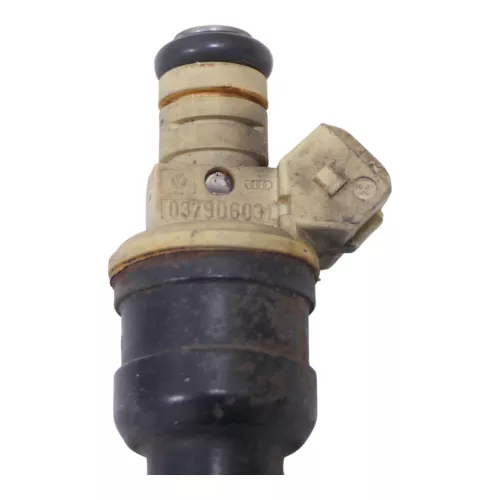 VW Golf 3 4 Cabrio Toledo Einspritzdüse Düse 037906031J 1,6 74kw 101PS AEK (182161)