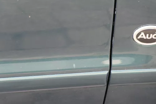 Audi A4 B5 Tür nur Türblatt vorn rechts Beifahrertür grün LZ6U Kombi Limo (182202)