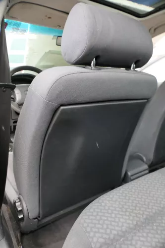 Audi A4 B5 Sitz Fahrersitz vorne links höhenverstellbar (182208)