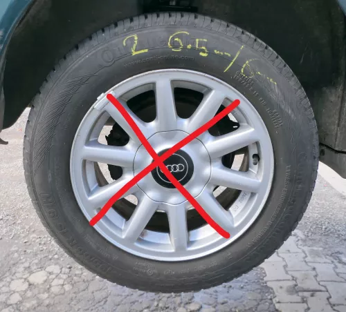 2x VW Golf A3 NUR Reifen 195/65 R15 91H Sommerreifen 2x ca. 6-7 mm NUR REIFEN (182222)