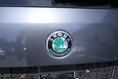 Fabia 5J Kombi Heckklappe hinten mit Scheibe grau LF8J ohneAnbauteile (182245)