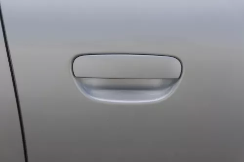 Audi A3 8L Tür nur Türblatt vorne rechts - silber LY7W 4/5-Türer (182329)
