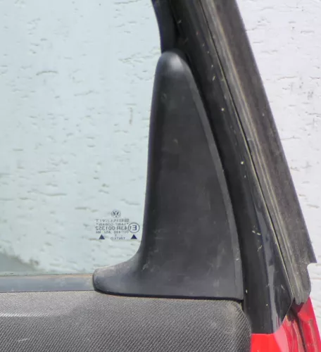 VW Passat 3A 35i Variant Abdeckung Dreieck hinten oben rechts Verkleidung