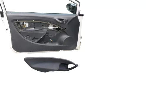 1x Ibiza 6J Türverkleidung Verkleidung Tür vorne links 2/3-Türer karbonschwarz