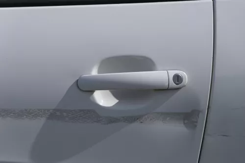 Ibiza 6J Tür vorne links Fahrertür weiß LB9A 2/3-Türer - ohne Anbauteile  DELLE! (182437)