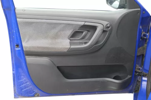 1x Skoda Fabia 5J Stufenheck Türverkleidung Verkleidung Tür vorne links Griff