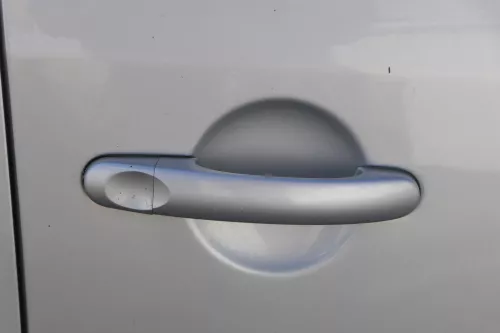 VW Touran 1T 1T3 Tür vorne rechts Beifahrertür silber LA7W - ohne Anbauteile (182595)