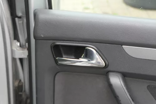 VW Touran 1x Türverkleidung Verkleidung Tür hinten rechts - anthrazit (182611)