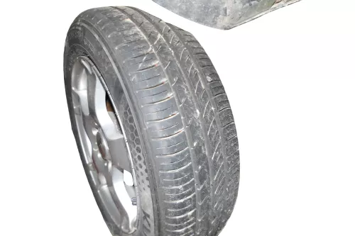 2x Golf 3 9N 6Y Reifen 185/60 R15 84H Sommerreifen 2x ca. 7-8mm NUR REIFEN M+S (182658)