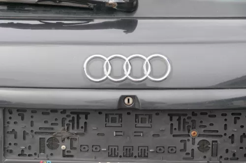 A3 8L A4 Avant Griff Heckklappe Heckklappengriff bis caBj1999 schwarz LZ9U (182763)