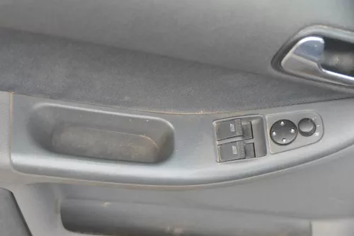 1x Audi A3 8L Türverkleidung Verkleidung Tür vorne links 2/3-Türer onyx/schiefer (182765)