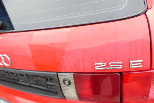 Audi 80 8C Kombi Avant hinten Heckklappe mit Scheibe Deckel rot LY3H ohneAnbaute (182822)