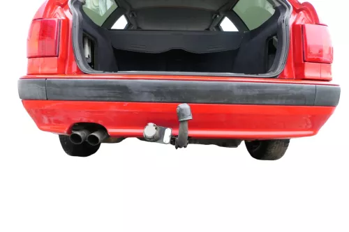 Audi 80 8C Kombi Avant Stoßstange hinten Spoiler rot LY3H