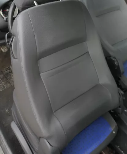 Arosa Lupo Sitz vorne links Fahrersitz Höhenverstellung blau schwarz (182987)