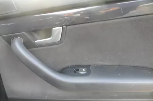 1x A4 8E B6 Türverkleidung Verkleidung Tür hinten rechts schwarz soul (182993)